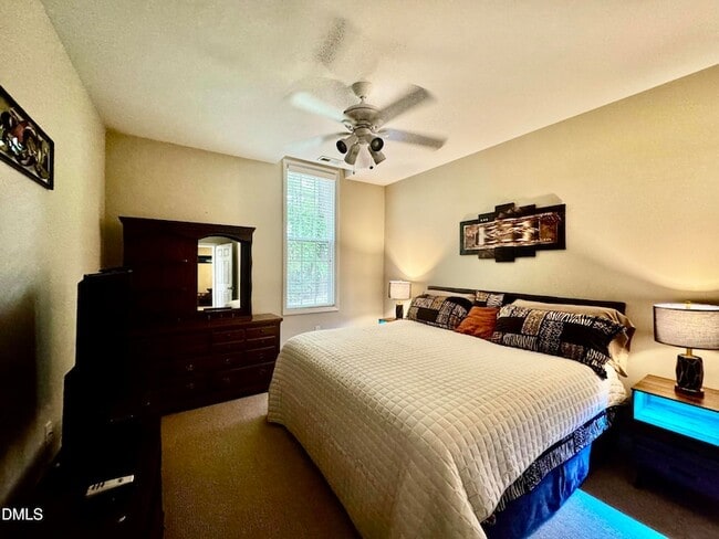 Building Photo - 5912 Currin Fox Ct Unit 1