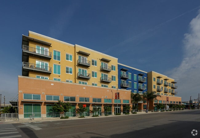 The Mosaic on Broadway - The Mosaic on Broadway