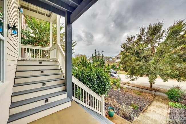 Photo - 799 Herrons Ferry Road