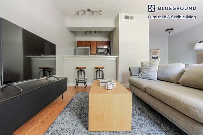 Photo - 1230 E 38th 1/2 St Unit SI FL2-ID306