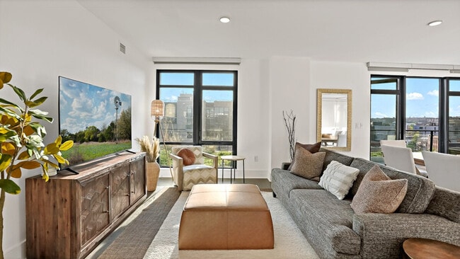 Photo - 1722 6th St NW Unit SI ID1395399P