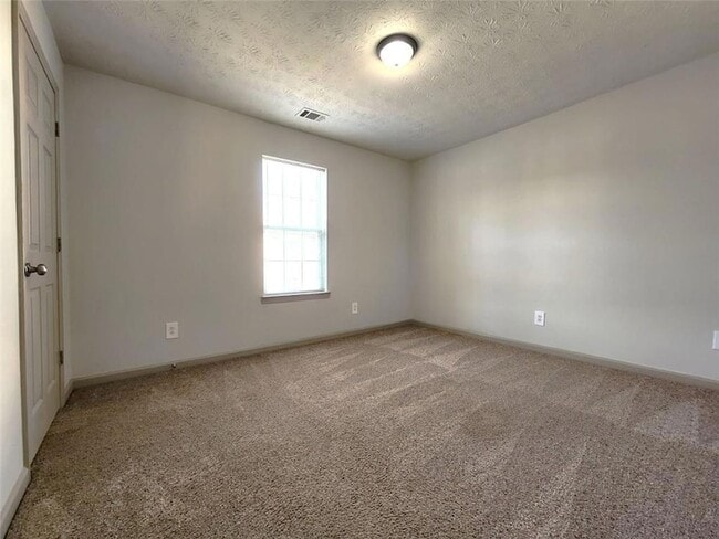 Photo - 424 Village Bluff Dr