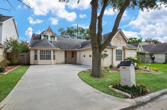 Building Photo - 12722 Ashford Brook Dr