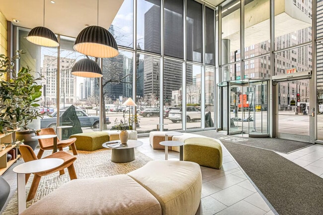 Photo - 235 W Van Buren St Unit ID1306527P