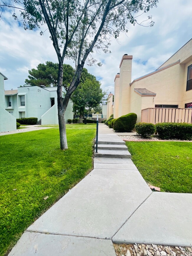 Building Photo - Caprock Apartment Homes