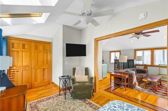 Photo - 56 Hillside Ave Unit SI ID1516248P