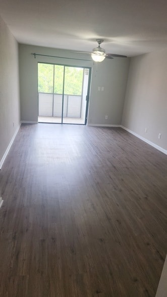 Photo - 3025 Walnut Bend Ln Unit 35