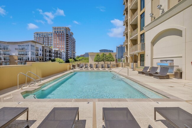 Photo - 1510 Demonbreun St Unit 608