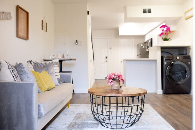 Photo - 619 S Cedar St Unit ID1296519P