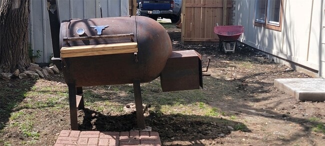 Photo - 103 Lorie St