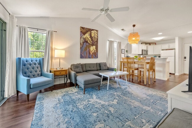 Building Photo - 598 Blue Stem Dr Unit SI ID1253408P