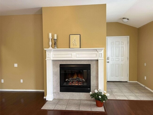 Photo - 209 Moonlight Dr