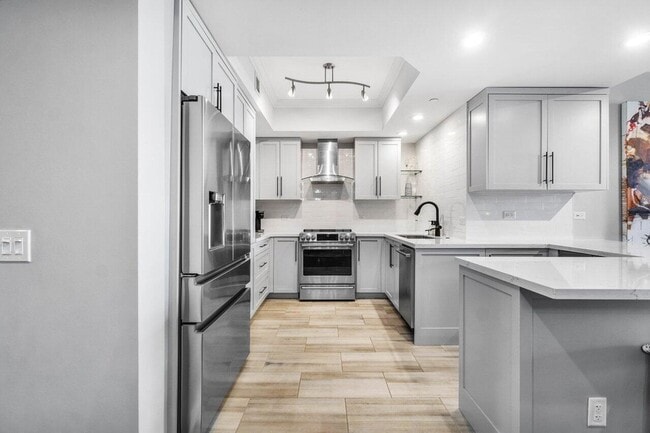 Photo - 2650 Lake Shore Dr Unit 201