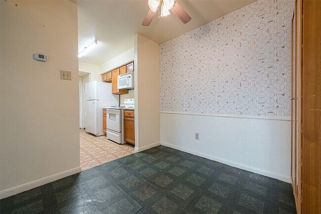 Photo - 6606 De Moss Dr Unit 1212
