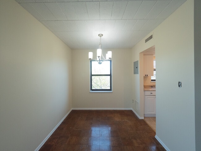 Tiffany 409 - Tiffany Apartments