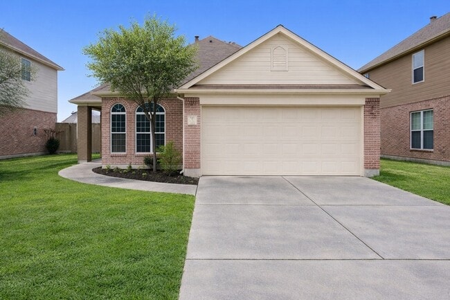 Building Photo - 5011 Forest Hurst Glen