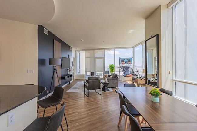 Photo - 44 W Monroe St Unit ID1263166P