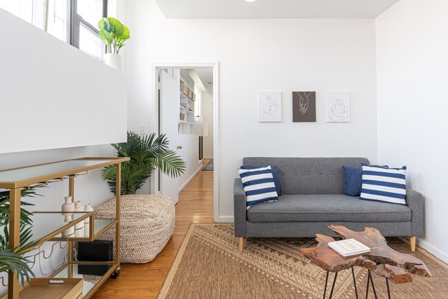 Photo - 735 10th Ave Unit ID1323993P