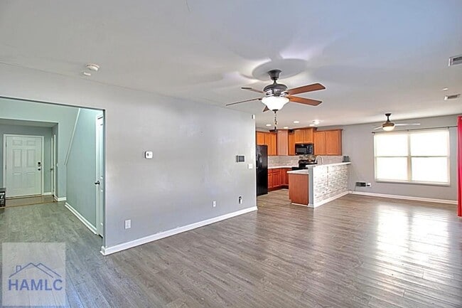 Photo - 315 Connor Ct