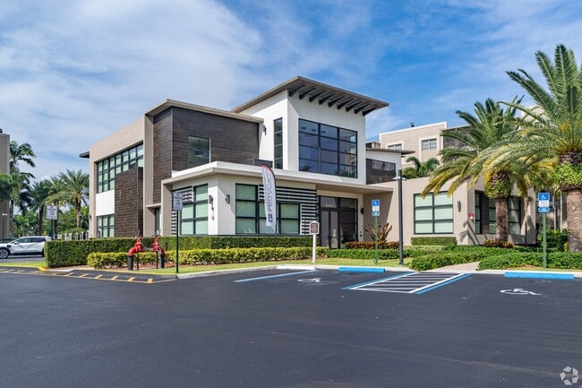 Photo - Legacy Lake Vista