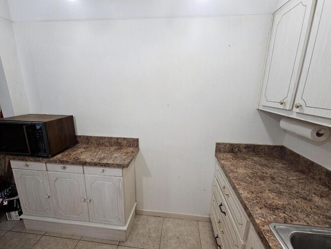 Photo - 2381 Sunset Ave Unit 106
