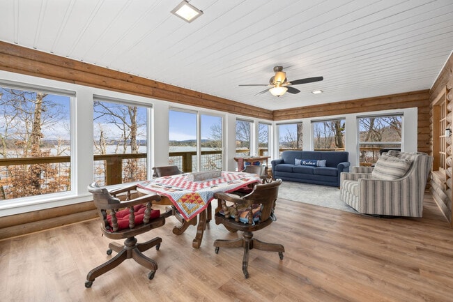 Building Photo - 19412 Pinecrest Ln Unit ID1359771P