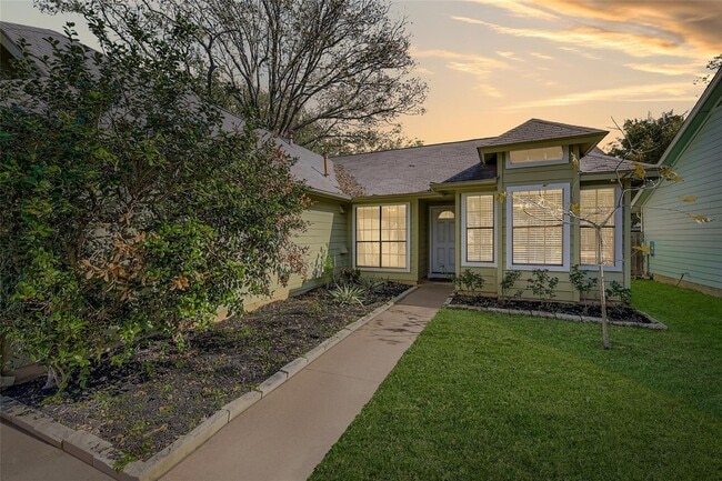 Photo - 9839 Briar Ridge Dr