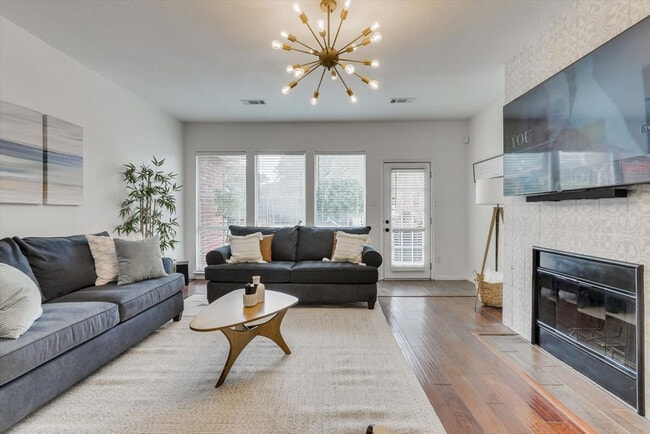 Photo - 7007 Longmeadow Dr Unit ID1056390P