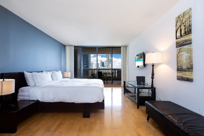 Photo - 1717 N Bayshore Dr Unit SI ID1054091P