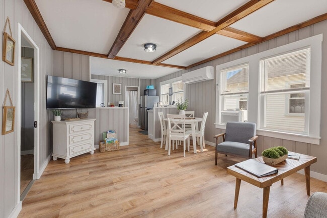 Photo - 2 Island Path Unit ID1312436P