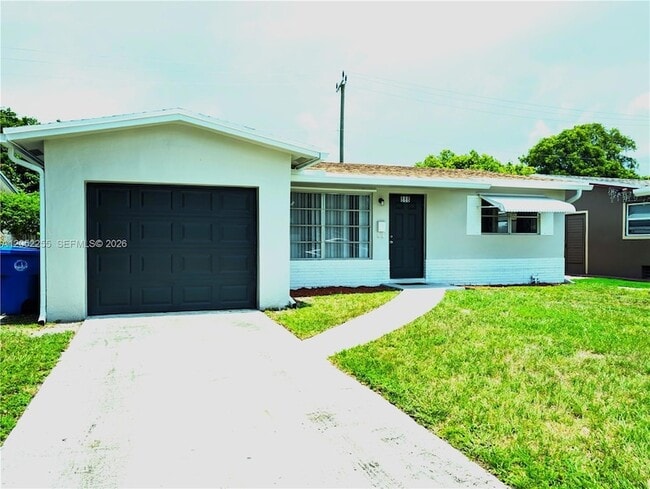 Building Photo - 888 SW 62nd Ave