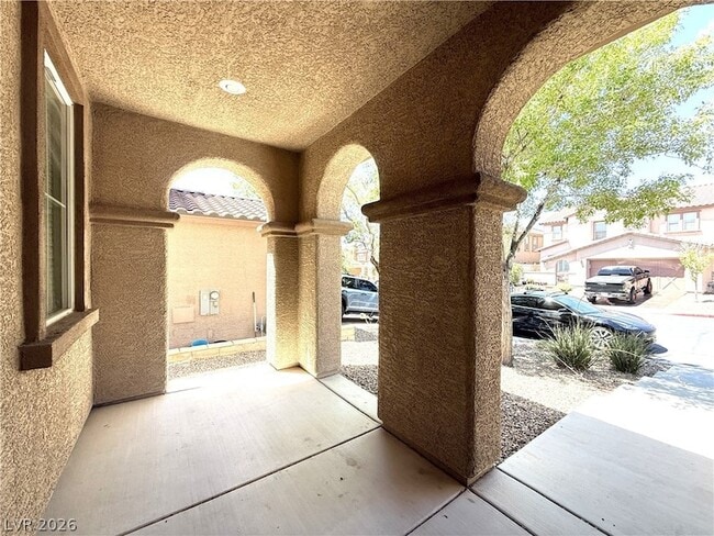 Photo - 548 Ivy Spring St