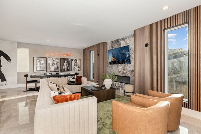 Photo - 48 Fern Ave Unit ID1367365P