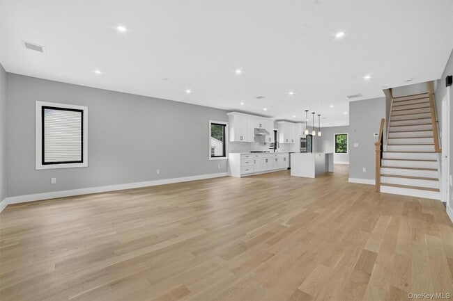 Photo - 23 Hudson Ave