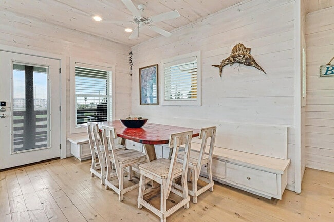 Photo - 2727 Eleventh Street-SI ID1023271P Unit SI ID1023271P