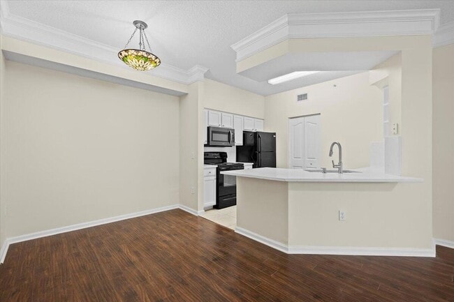 Photo - 6203 Myrtlewood Cir W