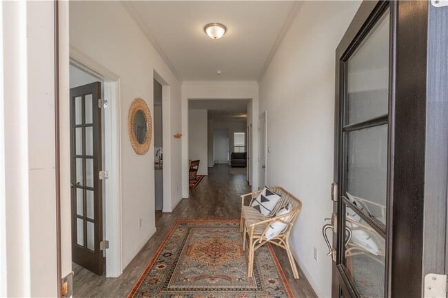 Photo - 104 Cascia Cir