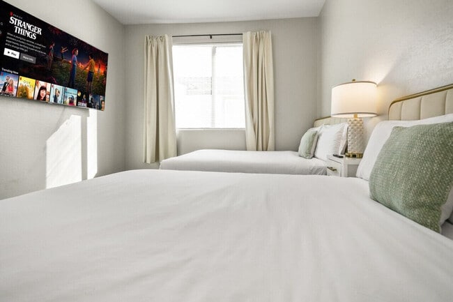 Photo - 6606 W Paradise Ln Unit ID1240446P