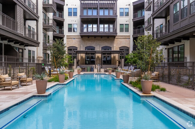 Building Photo - AVE Paradise Valley