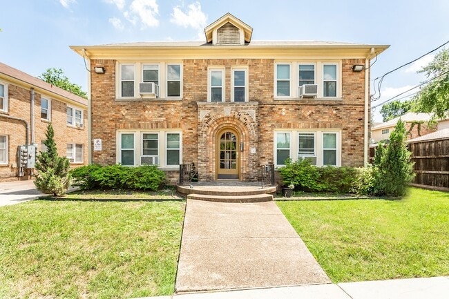 Building Photo - 5900 Oram St Unit 2