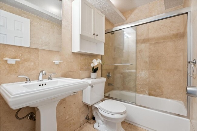 Photo - 1848 NE 46th St Unit G5G