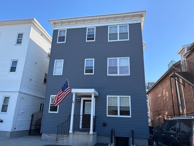 Photo - 411 Shirley St Unit 2