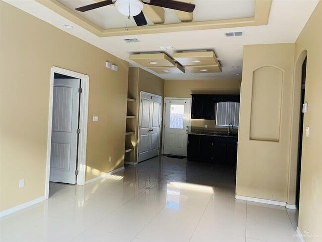 Photo - 2709 E Franklin Ave Unit 4