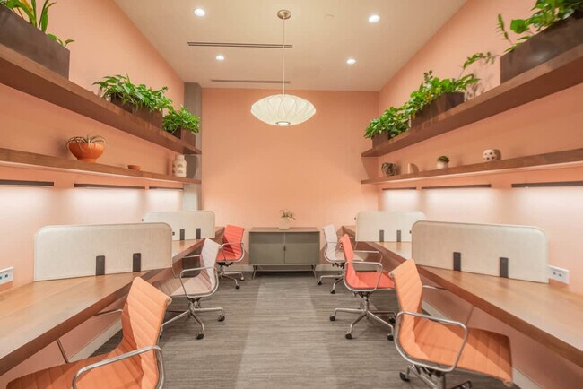 Photo - 688 W 1st St Unit ID1263086P