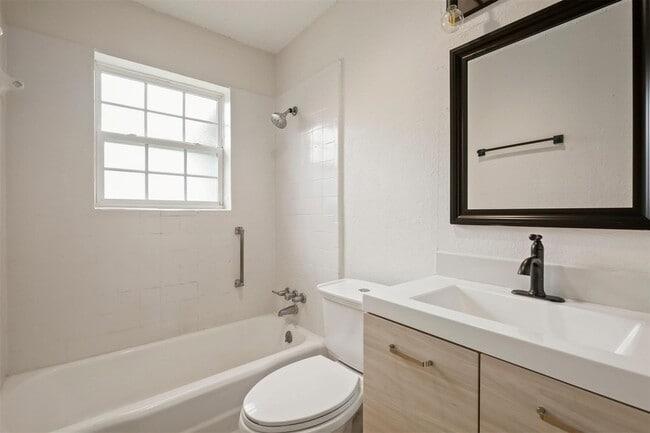 Photo - 1729 Sherrye Dr