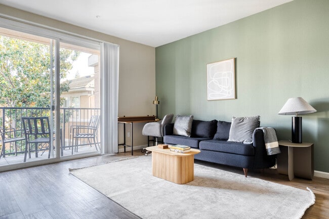 Building Photo - 121 Roble Rd Unit FL3-ID10949A