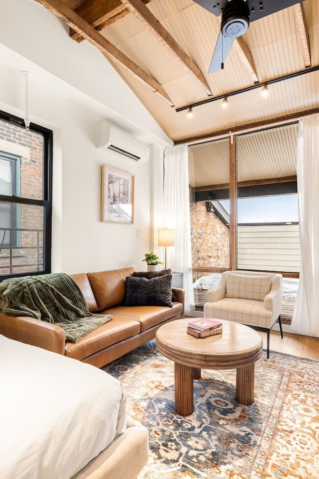 Photo - 1510 Race St Unit ID1056158P