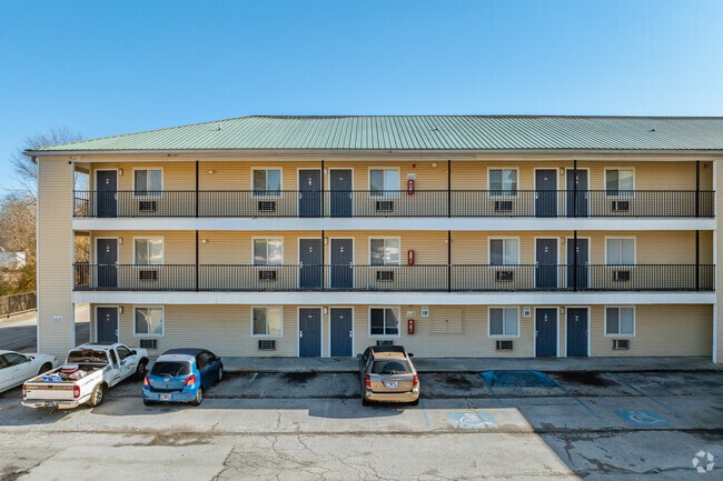 Siegel Select Chattanooga I - Siegel Select Chattanooga