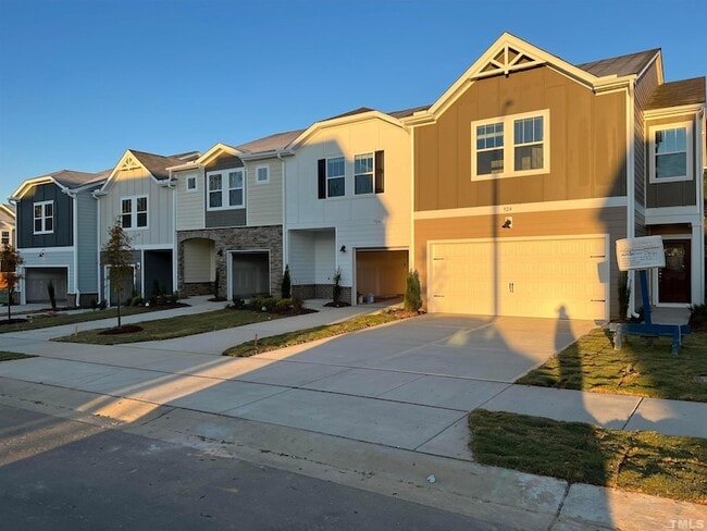 Photo - 926 Clearhaven Ln