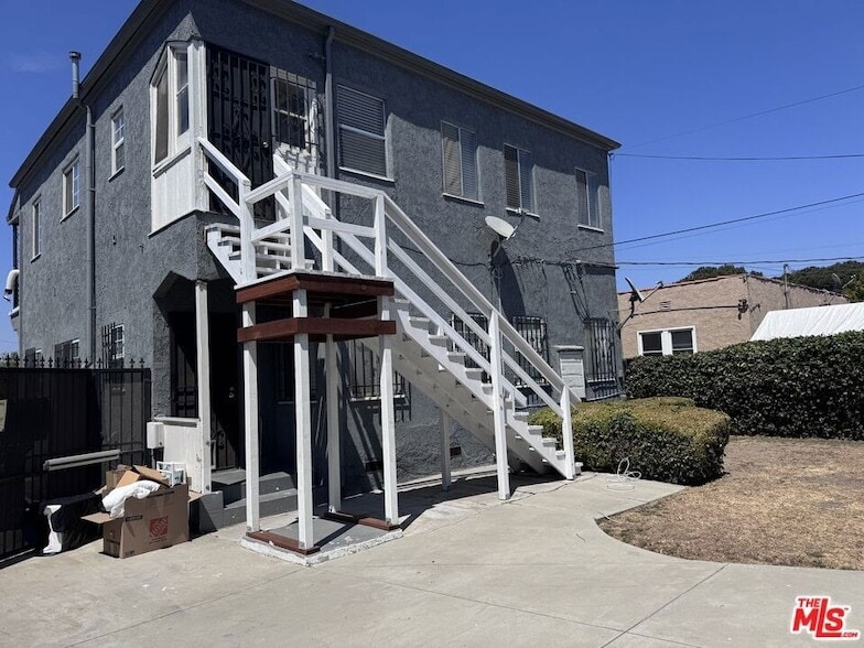 Photo - 1722 W 79th St